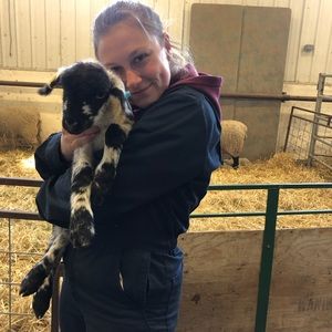 Meet your Posher, Hayley